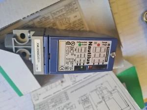 Sensore Pressione Telemecanique 300 Bar XML B500 D2S11 - Foto 1 di 3