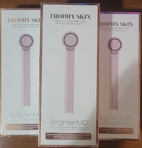 Trophy Skin Brighten MD Multifunktions-Werkzeug für Augen Gesicht & Hals. Neu & Versiegelt - Bild 1 von 3