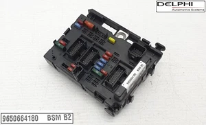 Peugeot 307 Mk1 2001-2009 1,4 gasolina debajo del capó caja de fusibles unidad BSM 9650664180 - Imagen 1 de 7