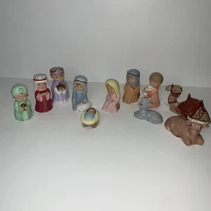 Vintage Ceramic Christmas Nativity set - 11 Pieces - Picture 1 of 13