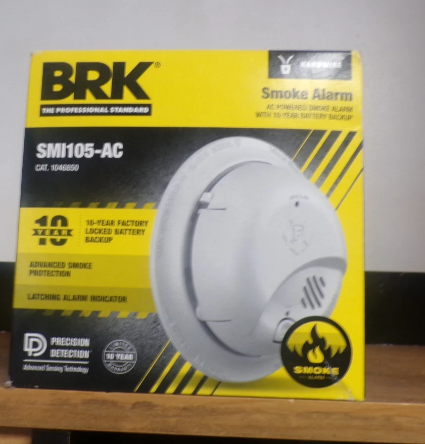 NUEVA ALARMA DE HUMO DE RESPALDO CON BATERÍA ALIMENTADA BRK SMI105-AC Foto 1 de 1