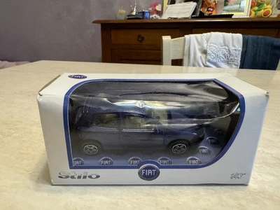 FIAT STILO BURAGO BLU 1:43 NUOVO COD. 4145 NUOVA DA COLLEZIONE - Immagine 1 di 4
