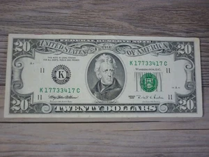 SERIES 1995 $20 DOLLAR BILL FEDERAL RESERVE NOTE UNCIRCULATED OLD MONEY - Picture 1 of 2