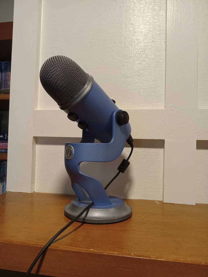 Micrófono USB azul 888-000422 para juegos, transmisión, podcast, YouTube Foto 1 de 1