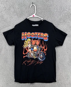 Hooters Motorcycle T-Shirt Black Graphic “Keep It Lucky” Men's Sz Medium - Picture 1 of 3