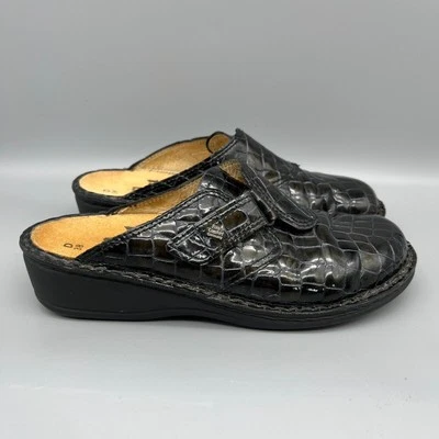 Finn Mules Womens 7.5 Black Croc Patent Leather Mules Comfort Germany made - Image 1 of 4