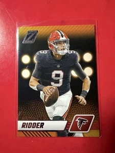 Panini Zenith - Desmond Ridder #4 Red Zone Atlanta Falcons 2023 - Imagen 1 de 2
