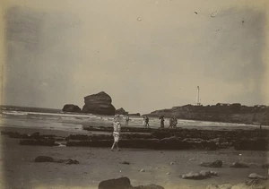 Frankreich Biarritz Strand Leuchtturm & Villa Belza 2 alte Fotos 1900 - Bild 1 von 3