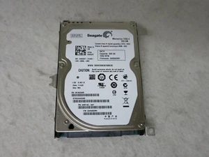Seagate Momentus ST9320423AS 320GB SATA 3Gb/s 7.2K RPM 2.5" Hard Drive 046D3T - Picture 1 of 3