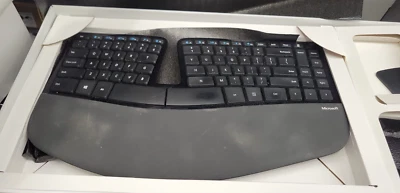 Microsoft Sculpt Ergonomic Desktop Keyboard 1559 Keypad Logitech Mouse Used - Image 1 of 2