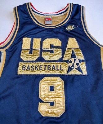 Camiseta De Colección Nike Años 90 Dream Team EE. UU. Michael Jordan Pequeña Leyendas Azul Dorado #9 Foto 1 de 4