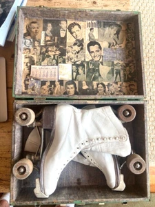 VINTAGE CHICAGO ROLLER SKATES & CASE-WHITE HIGHTOP-1950'S LINED CASE-JOHN DEREK - Picture 1 of 5
