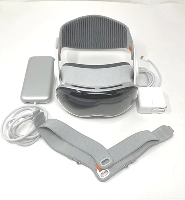 Apple Vision Pro 512GB / W+ Light Seal Cushion M Dual Loop M Solo Knit Very Good - Image 1 of 4