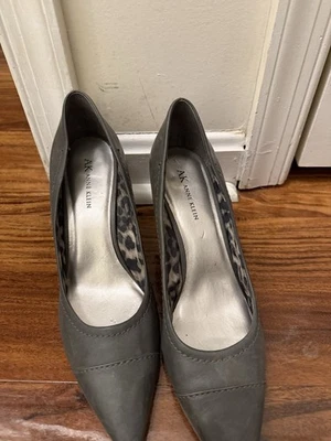 Anne Klein женские серые размер 8. Witt A 3 Ins деревянные каблуки кожи новый - Изображение 1 из 3