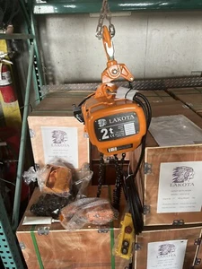 2 Ton Electric Chain Hoist 16ft Length, G100 Chain, 11 FPM, 3 Phase 220 Volt - Picture 1 of 2