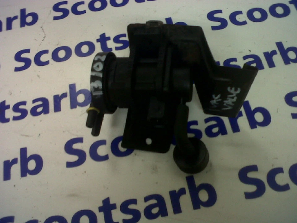 Válvula de vacío SAAB 9-3 93 2003-2004 9158200 D223L diésel Foto 1 de 1