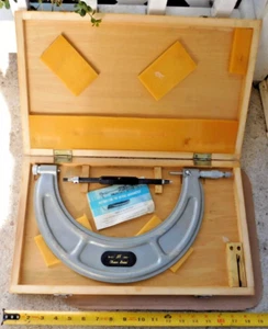 OUTSIDE MICROMETER 9"-10" LOOKS BARELY USED MACHINIST PRECISION TOOL - Picture 1 of 6