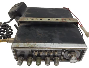 Radio CB Midland International 77-888 con microfono e staffa vintage non testata - Foto 1 di 8
