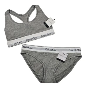 Neu mit Etikett Calvin Klein grau klassisch 90er Höschen Bralette BH Set M lässig bequem bescheiden - Bild 1 von 6