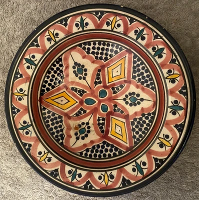 Vintage Moroccan Hand Painted Ceramic Bowl/Plate Safi Pottery 22.3cm wide Signed - Image 1 of 4