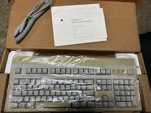 Vintage APPLE M3501 EXTENDED KEYBOARD II W/CABLE*Computer Original box -age brow - Picture 1 of 6