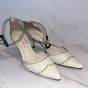 NEW Paula Torres Amalfi Off White Pump heels sz 9. (G25) - Picture 1 of 5