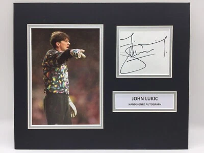 RARE John Lukic Leeds United Signed Photo Display + COA AUTOGRAPH - Image 1 of 3