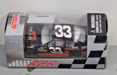 2011 Clint Bowyer Wheaties Fuel 1/64 Action NASCAR Diecast - Image 1 of 2