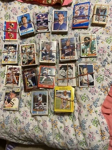 Baseballkarten Fleer 91-92 Topps und andere 1 kleiner Stapel Football Karten. - Bild 1 von 10