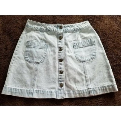 Minifalda de mezclilla con botones Forever 21 azul claro lavada para mujer/junior talla S Foto 1 de 4