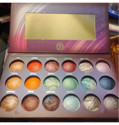 BH Cosmetics Galaxy Chic Baked Eyeshadow Palette 18 Shades BRAND NEW - Image 1 of 4