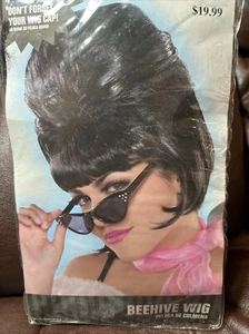 1960'S 50'S BEEHIVE BLACK WIG RETRO GO GO GIRL COSTUME WIG WOMENS VINTAGE - Picture 1 of 3