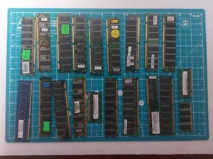 Vintage Computer RAM Lot of 20 Different Component Parts *Untested** - Bild 1 von 10