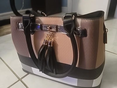 Deluxity Los Angeles Women's Brown Black and White Handbag with Gold - Image 1 of 4