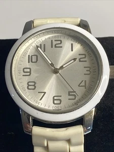 FMDWS124 Silver Tone Women’s Quartz Watch New Battery - Picture 1 of 9