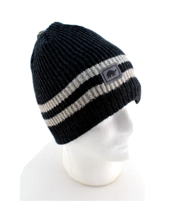 Nuevo gorro tejido con parche de lana de trapo 15 % ónix negro TURTLEFUR OSFM precio de venta sugerido por el fabricante $45 Foto 1 de 4