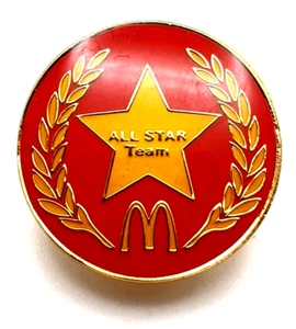 Pin's McDonald All Star Team Marque Enseigne Restaurant 25 mm 3g - Afbeelding 1 van 4
