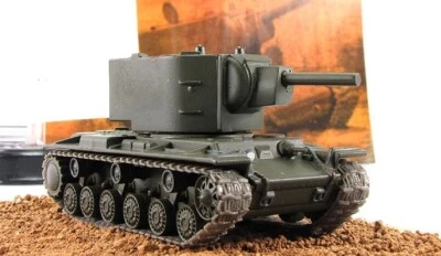  1:72 Soviet heavy assault tank KV-2 №11 series "Russian tanks"  - Image 1 of 3