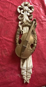 Vintage Burwood Product Plastic Resin Musical Plaque Violin Wall Decor - Picture 1 of 4