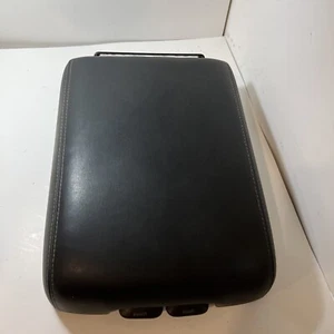 2019 INFINITI QX60  CENTER CONSOLE ARMREST STORAGE TOP LID COVER 969209NF2A OEM - Imagen 1 de 7