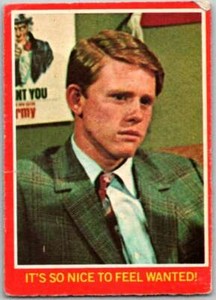 1976 O-Pee-Chee Happy Days #21 It's so nice to feel wanted V35735