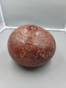Arte popular vintage del Perú, calabaza peruana tallada a mano - Imagen 1 de 8