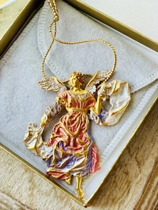Vintage MMA Angel Ornament 2004 Annual Christmas Metropolitan Museum with Box - Picture 1 of 12