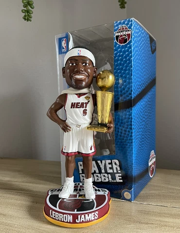 LEBRON JAMES Miami Heat 2012 NBA Finals Champions Trophy Bobblehead NIB! Cover