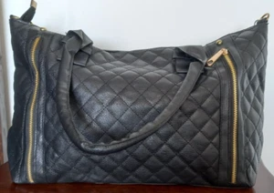 Quilted Handbag Black Zip Fastener Inner Zip Pocket Lined Detachable Strap New - Picture 1 of 18