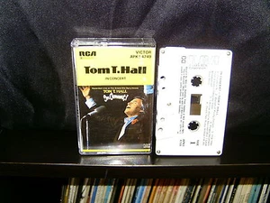 TOM T HALL IN CONCERT - AUSTRALIAN CASSETTE TAPE NM - Picture 1 of 3