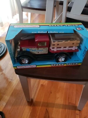 Vintage Nylint Farms Pickup Livestock Truck -RED Pressed Steel With Cow / Calf - Image 1 of 4