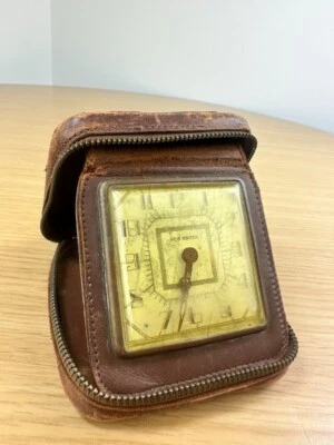 Antiguo Reloj de Viaje de Colección NEW HAVEN Genuino Caja de Caimán Reloj Joyería Foto 1 de 4