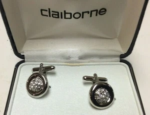 New old stock Claiborne Manschettenknöpfe, neu in Box, schöner drehbarer Stil, silberfarben - J857 - Bild 1 von 10