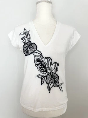 White House Black Market Womens T-Shirt Size XXSP White Black Floral Embroidered - Image 1 of 4